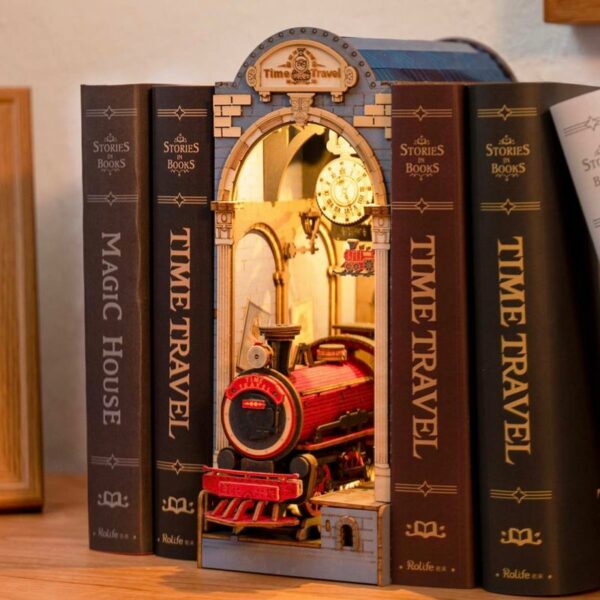 time-travel-book-nook-rolife-5